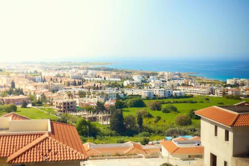 Melanos House | Townhouse Smile - Seaview Escape with Shared Pool