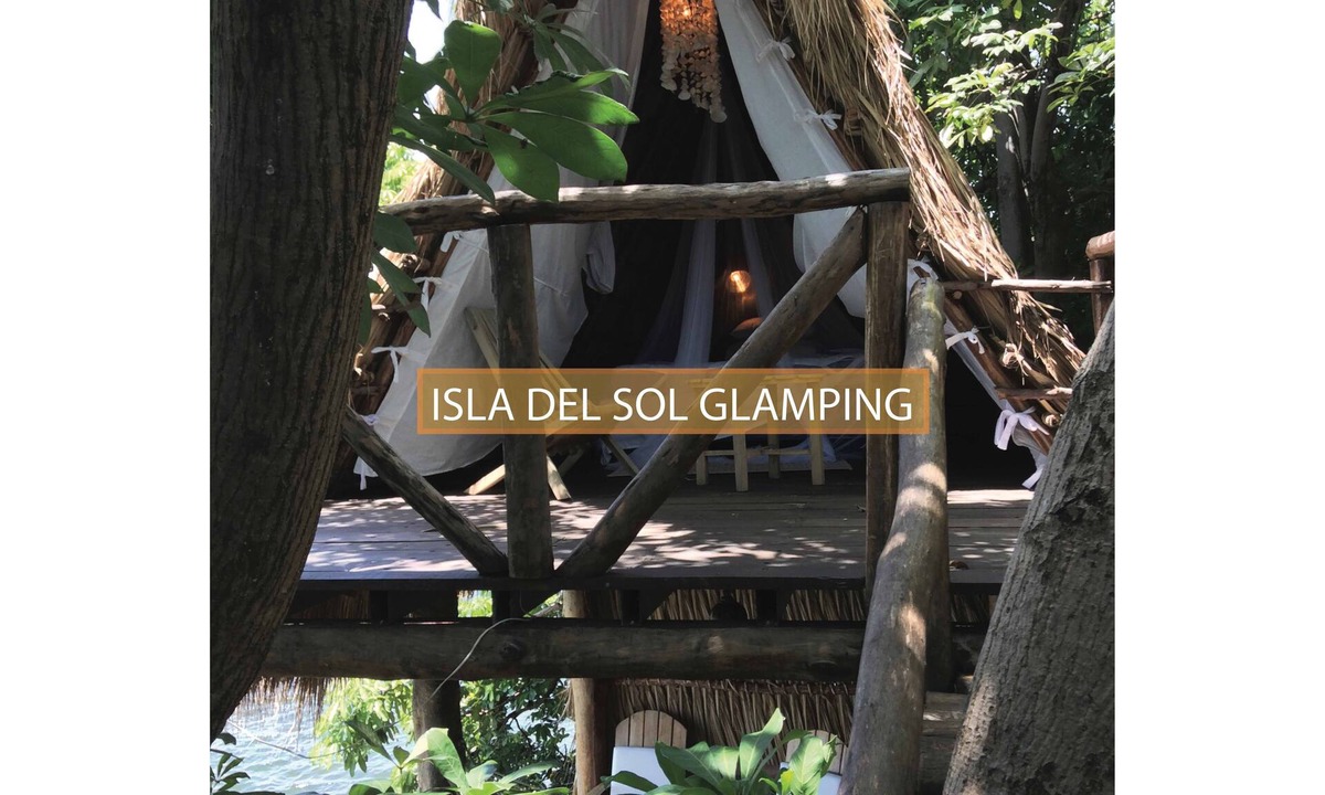 Granada Bed & Breakfast | Tree Nest Luxury Camp Mombacho volcano view w/canopy terrace. Private island