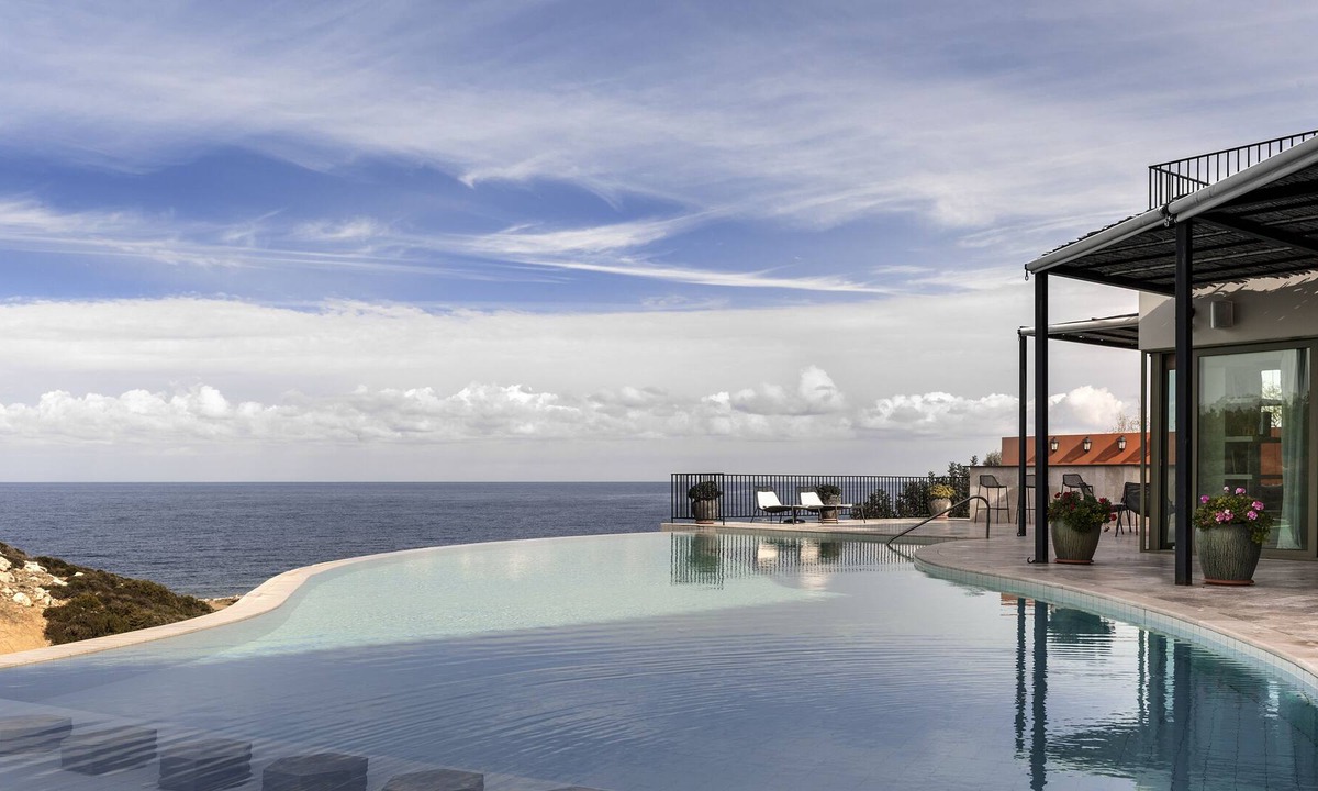 Esentepe Villa | Ultimate Luxury Seaside Golf serviced accommodation in Cyprus