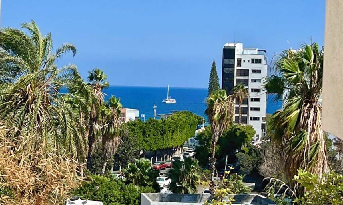 Historical Center Apartment | Urban Oasis Retreat S
