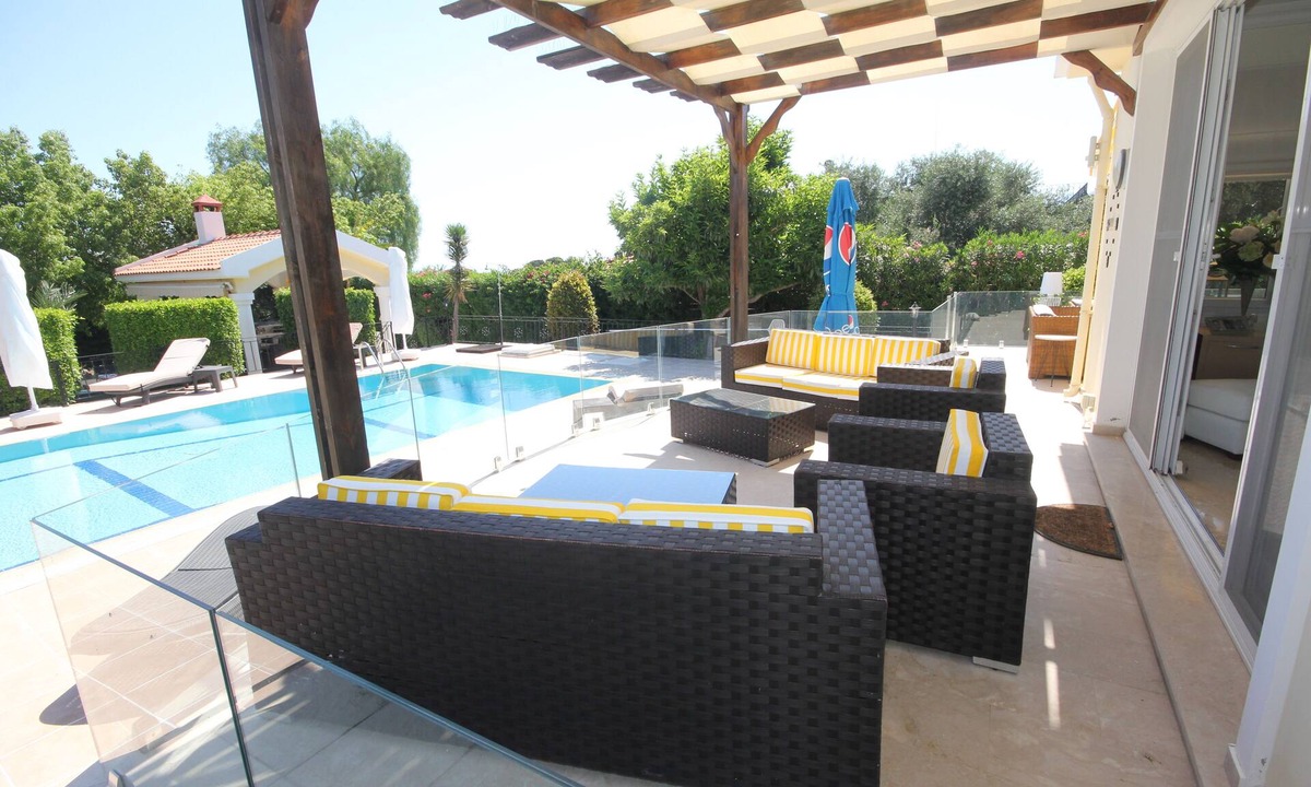 Karsiyaka Villa | Villa 21 Luxury Villa including a fabulous outdoor kitchen & pool, Beach 5 mins