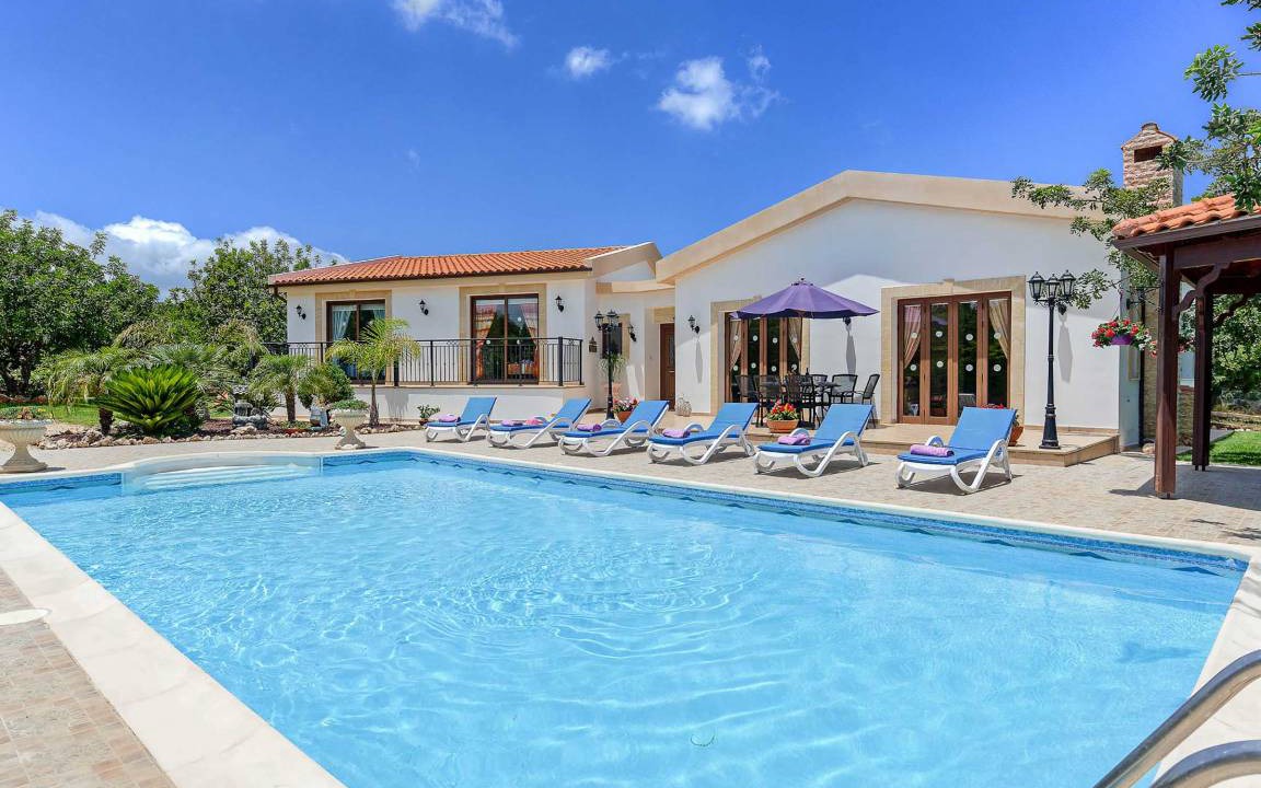 Latchi Villa | Villa ∙ 3 bedrooms ∙ 6 guests