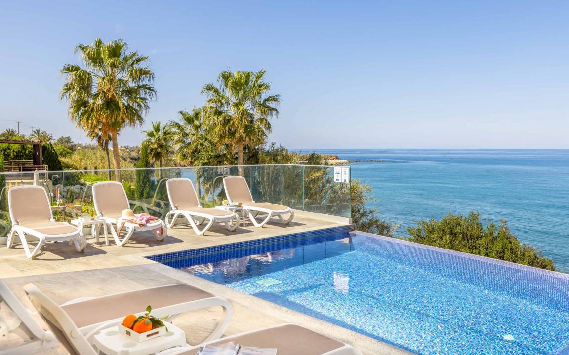 Pachyammos Villa | Villa ∙ 4 bedrooms ∙ 7 guests