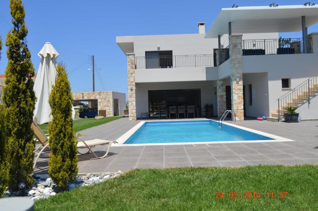 Droushia Villa | Villa Angela