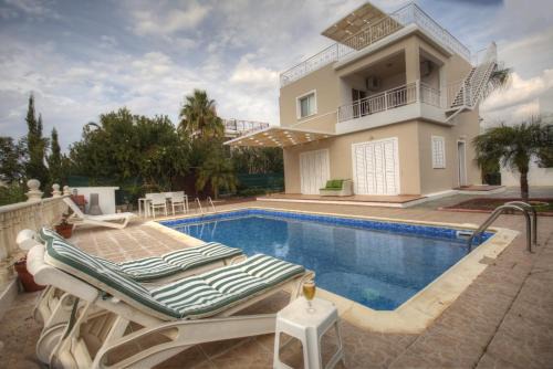 Chlorakas Villa | Villa Athina