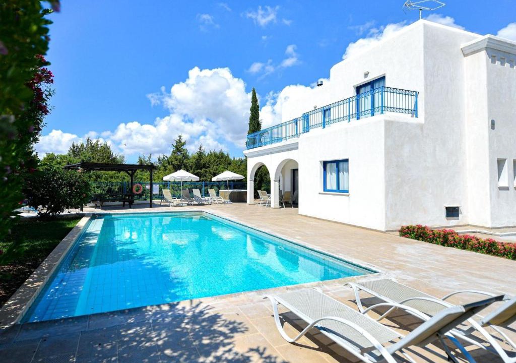 Agios Georgios Pegeias Villa | Villa Azzurro Holiday Villas