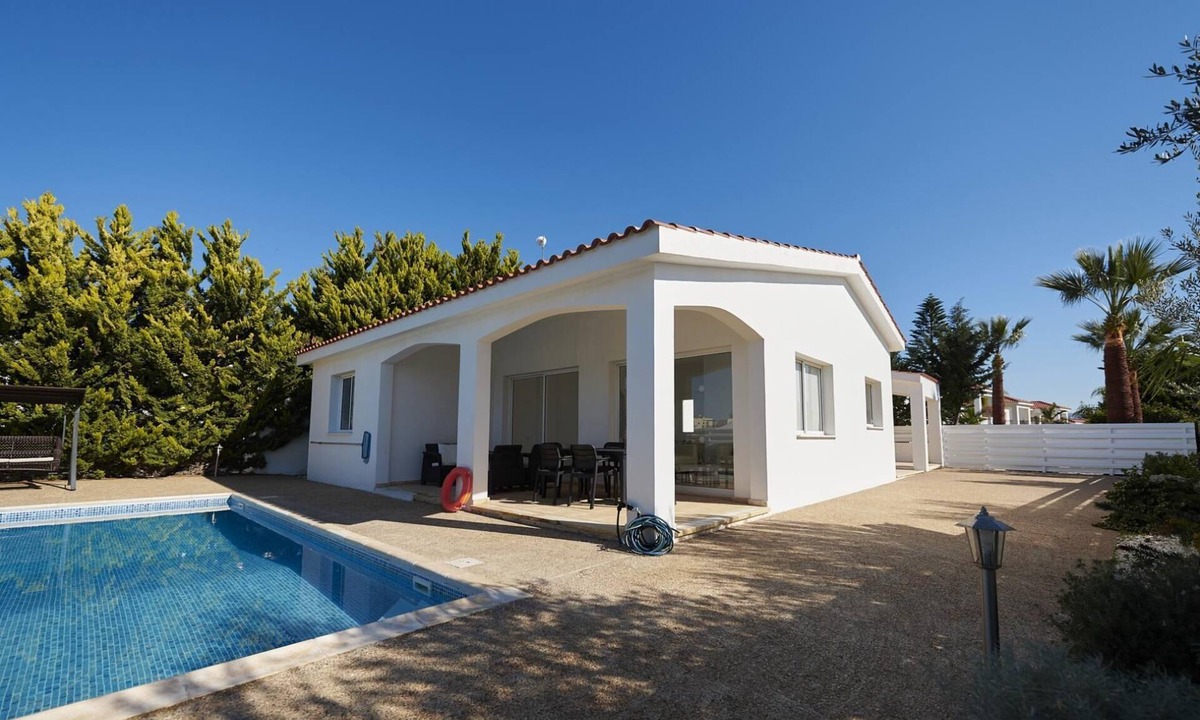 Pegeia Villa | Villa Casa Bonita by Ezoria Villas