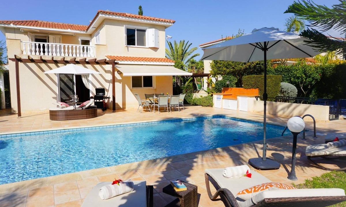 Pegeia Villa | Villa Casa Mia by Ezoria Villas