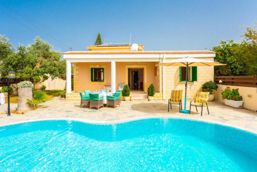 Ayia Marina Chrysochous Villa | Villa Constantinos