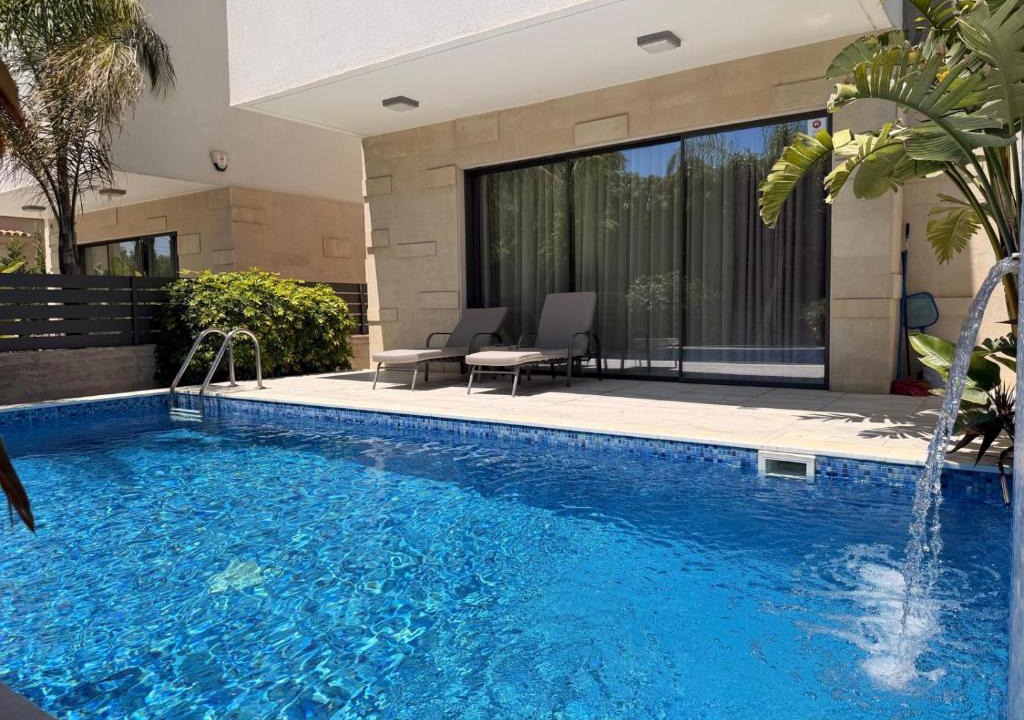 Paphos Villa | Villa "Imperial 2" with pool - 3 bedroom near mall
