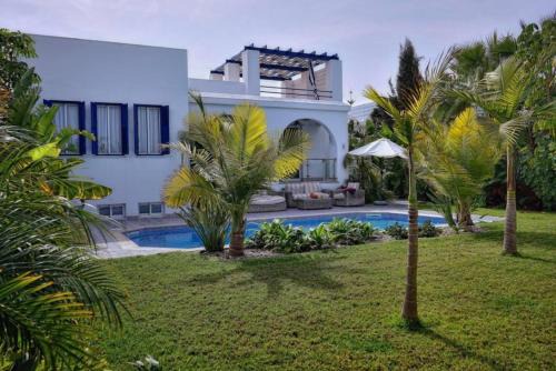 Latchi House | Villa Medea - 3-BR Private Retreat with Pool & Terrace