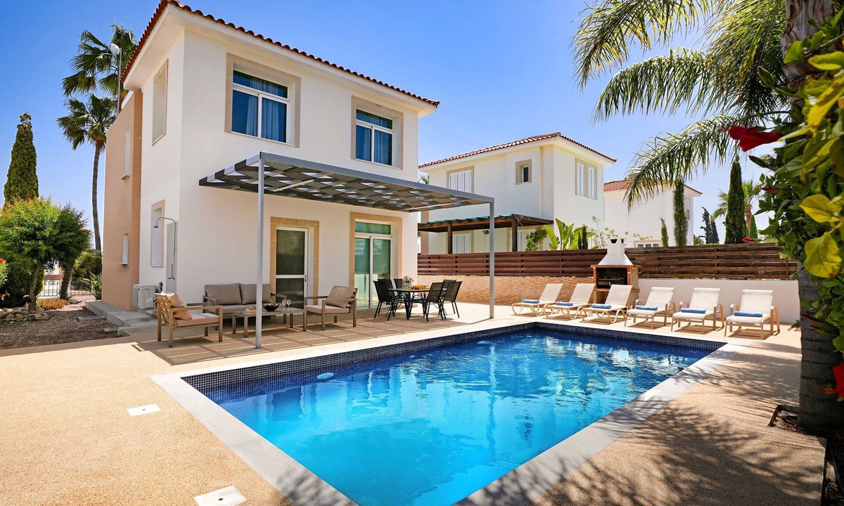 Protaras Villa | Villa Natalie - Walking to Fig Tree Bay