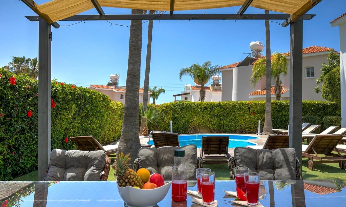 Pegeia Villa | Villa Oasis by Ezoria Villas