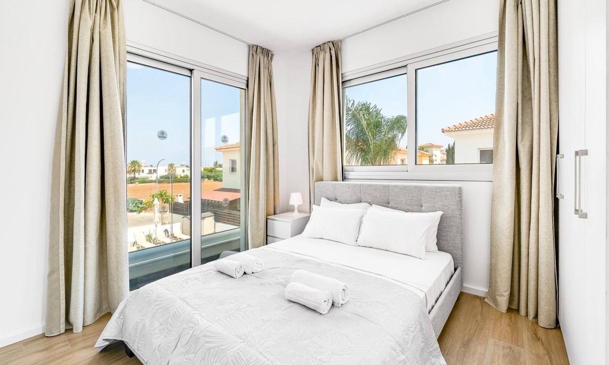 Paralimni Villa | Villa Seabreeze Sofia 1 by Ezoria Villas