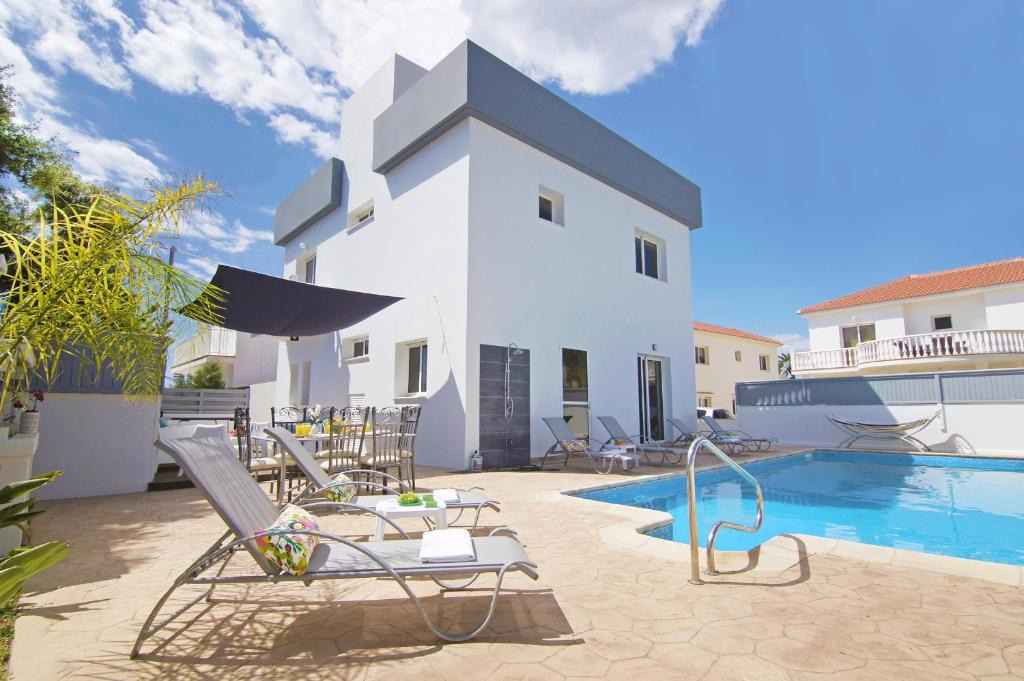 Ayia Napa Villa | Villa Simona