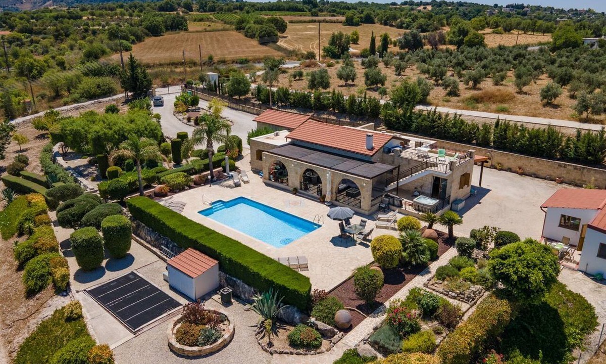 Pano Arodhes Cottage | Villa Soteria - sleeps 8 guests in 4 bedrooms
