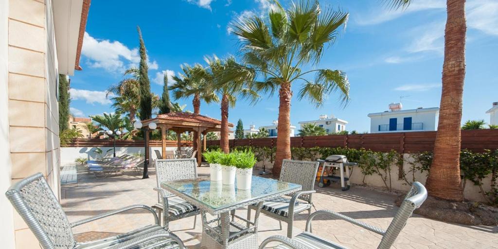 Ayia Thekla Villa | Villa Stefanie