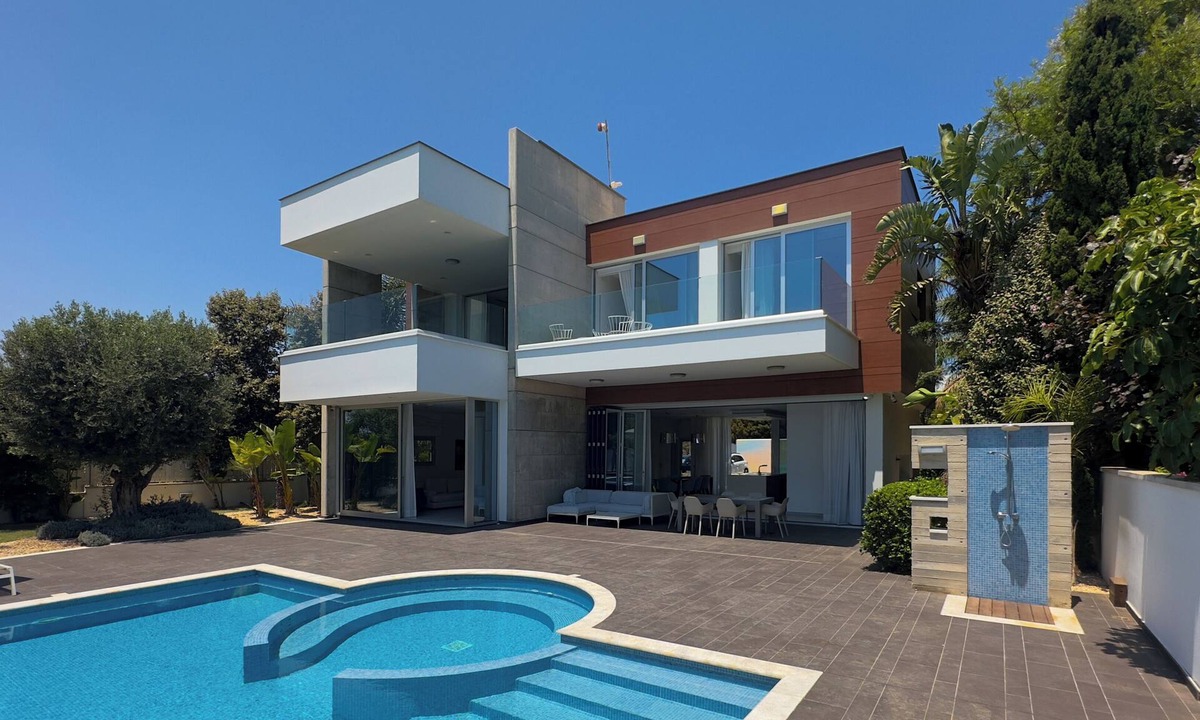 Ayia Napa Villa | Vivo Mare Beachfront Villas