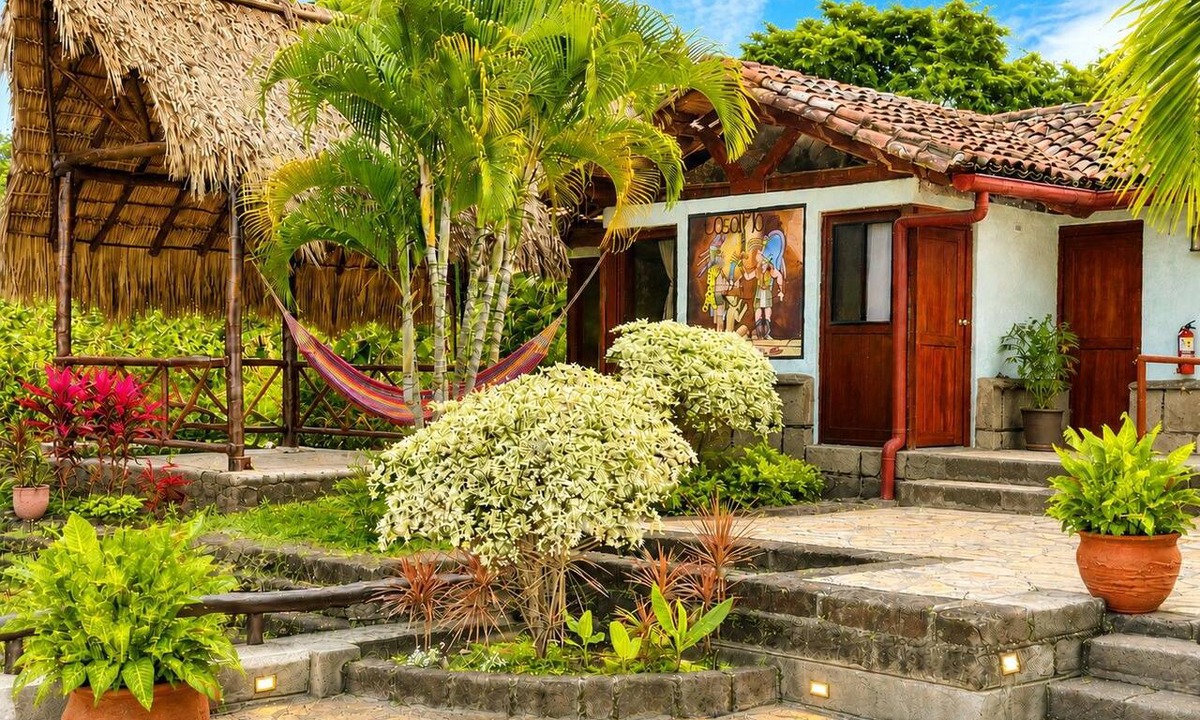 Nandasmo Cabin | Volcano Viewing from Casa Maya Lodge!