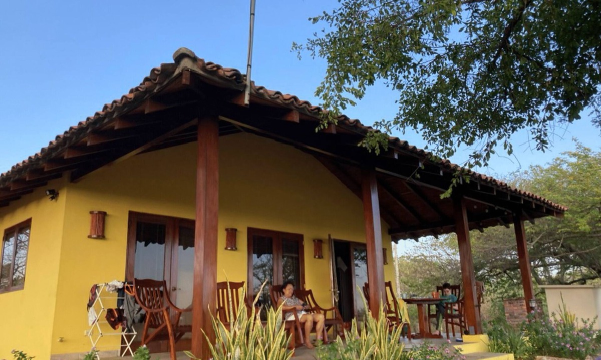 Leon House | WATERFRONT ESCAPE WITH AMAZING POOL!