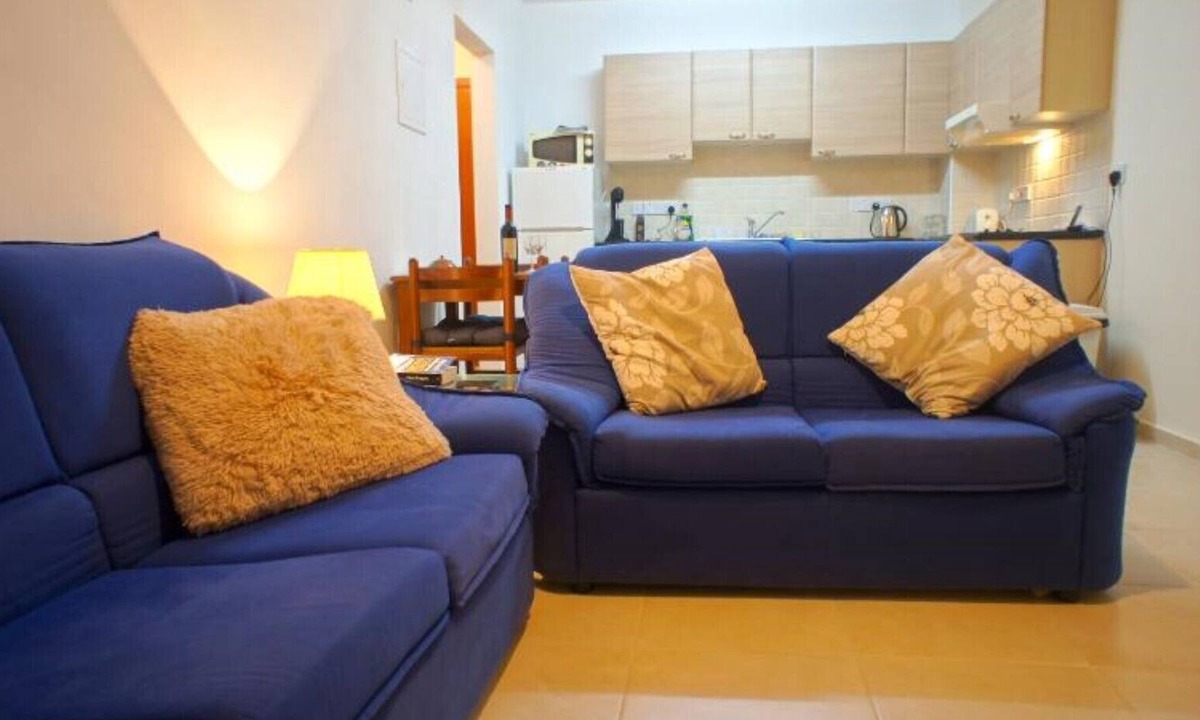 Chlorakas Apartment | Well equipped apartment with free air con, TV and internet