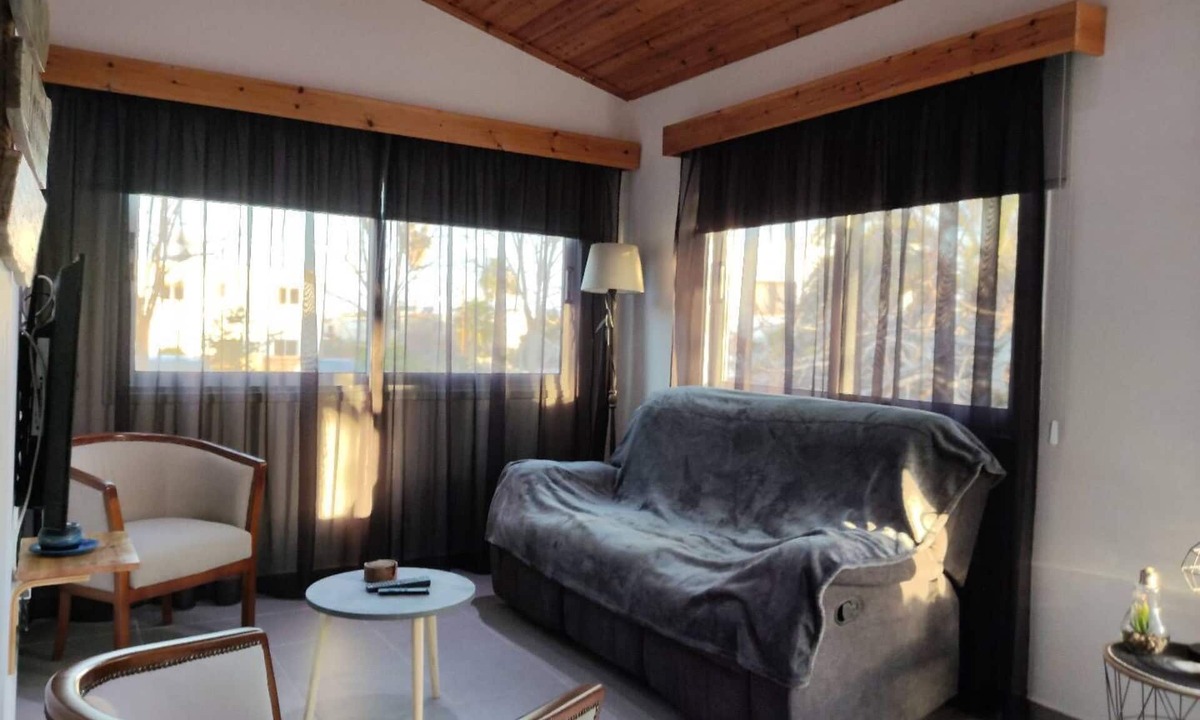 Chlorakas House | Wooden House - Garden, Free Parking