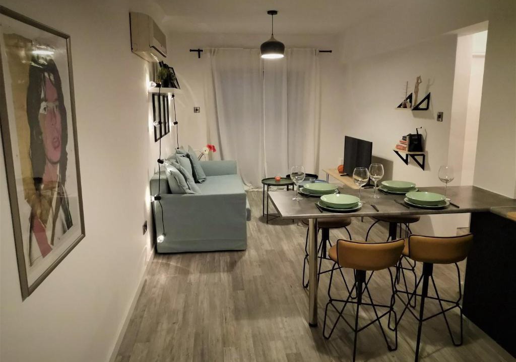 Larnaca City Centre Apartment | Yippee!(Perfect Location)