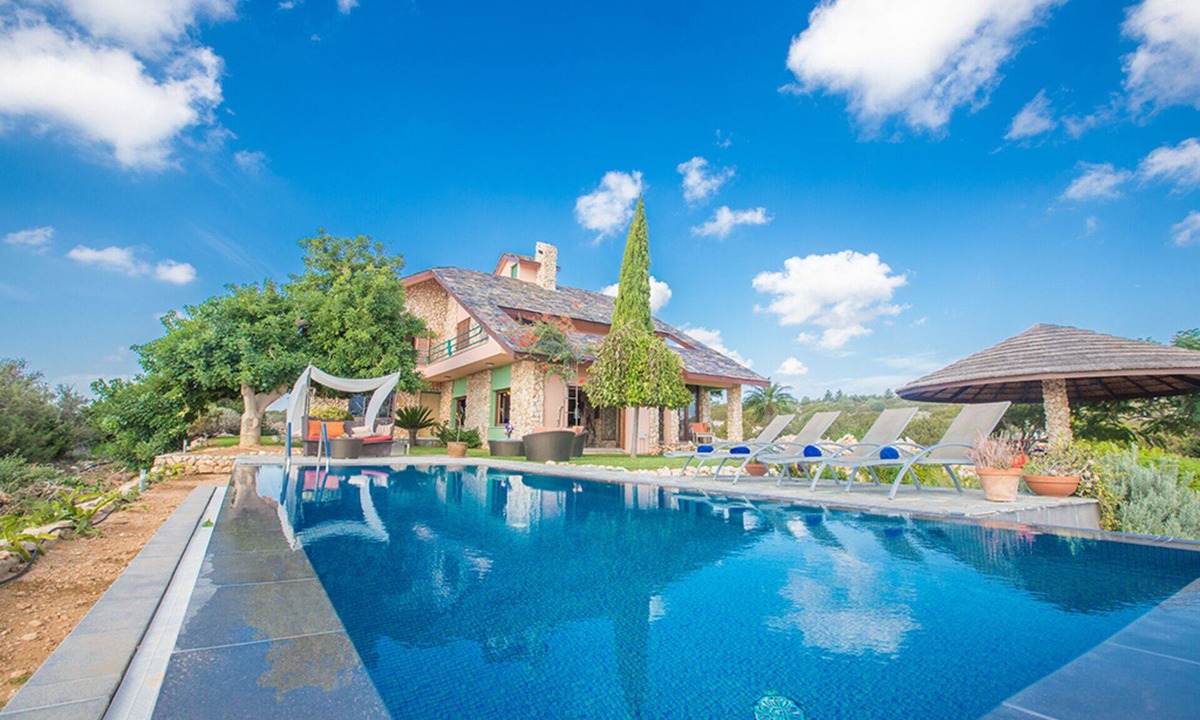 Ayia Napa Villa | You will Love This Luxury 4 Bedroom Holiday Villa in Ayia Napa with Private Pool