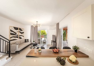 100 m² Villa ∙ 2 bedrooms ∙ 4 guests