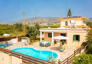 160 m² Villa ∙ 3 bedrooms ∙ 7 guests in Agia Marina Chrysochous