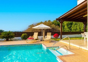 200 m² Villa ∙ 4 bedrooms ∙ 9 guests