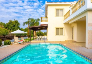 200 m² Villa ∙ 4 bedrooms ∙ 9 guests