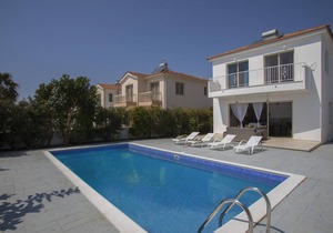 200 m² Villa ∙ 4 bedrooms ∙ 8 guests