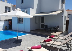 3 Bedroom Villa Central Pernera