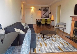 3b Seafront Retro apt - Olympic beach