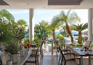 4-Star Hotel ∙ Mediterranean Beach Hotel
