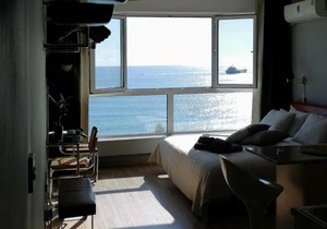 A City-center Seaview Penthouse at Oceanic