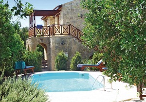 Amazing home in Miliou Paphos with 3 Bedrooms, Outdoor swimming pool and Swimming pool