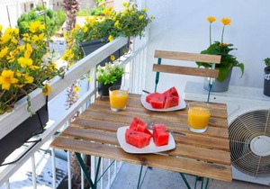 ARTEMIS 3, Beachfront Boutique Apartment