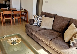 Beautiful 2 bedroom apartment located pool level, sea view, FREE WIFI