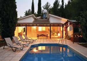 Beautiful home in Miliou Paphos with 2 Bedrooms, Outdoor swimming pool and Swimming pool