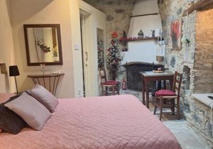 Eleni's Cottage