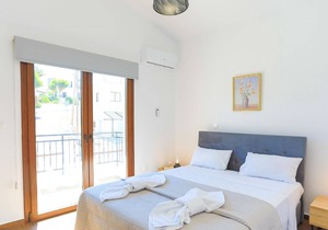 Holiday house Lysos for 1 - 6 persons with 2 bedrooms - Holiday home
