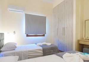 Holiday house Lysos for 1 - 6 persons with 2 bedrooms - Holiday home