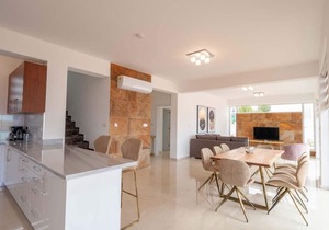 Holiday house Peyia for 1 - 8 persons with 4 bedrooms - Holiday house