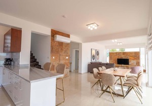 Holiday house Peyia for 1 - 8 persons with 4 bedrooms - Holiday house