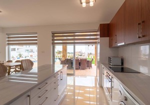Holiday house Peyia for 1 - 8 persons with 4 bedrooms - Holiday house
