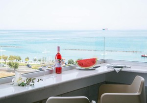 Koralli City Sea Business Suites in Limassol