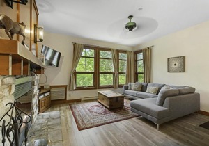 Les Eaux | 2BR Golf Retreat with Mountain Views in Mont-Tremblant