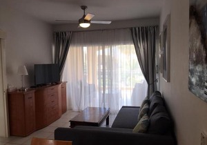 Limnaria Gardens - Modern 1 bed, Walk to Beach & Shops